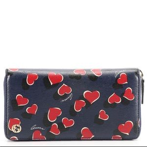 Authentic Gucci Heartbeat Long Leather Zip Around Wallet (in box)